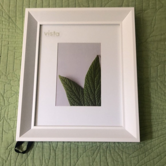 Vista frames, it fits an 8x10 picture. - Picture 1 of 6